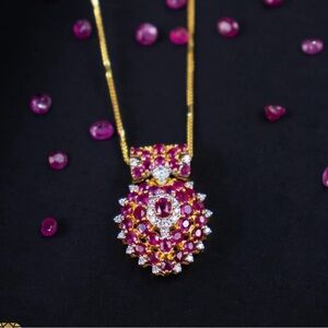 Natural Burmese Ruby and Diamond Pendant in18 k solid gold ❤️ lab certificate
